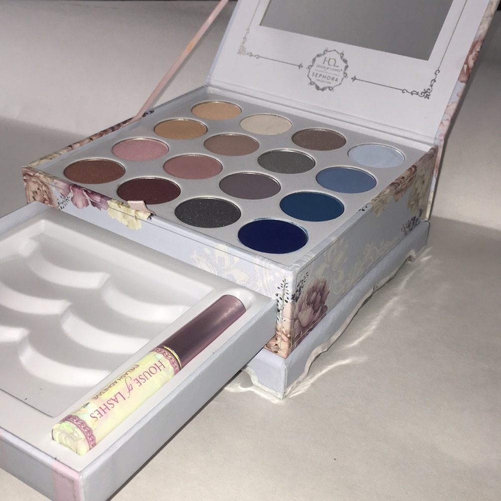 NWOT SEPHORA HOUSE OF LASHES EYESHADOW BOX